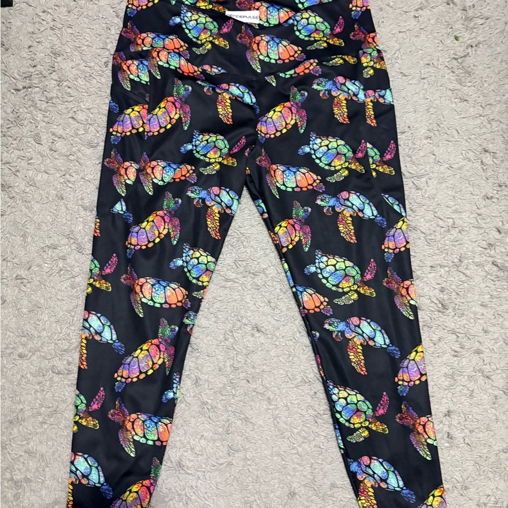 Colorful Turtle Print Women’s Leggings
